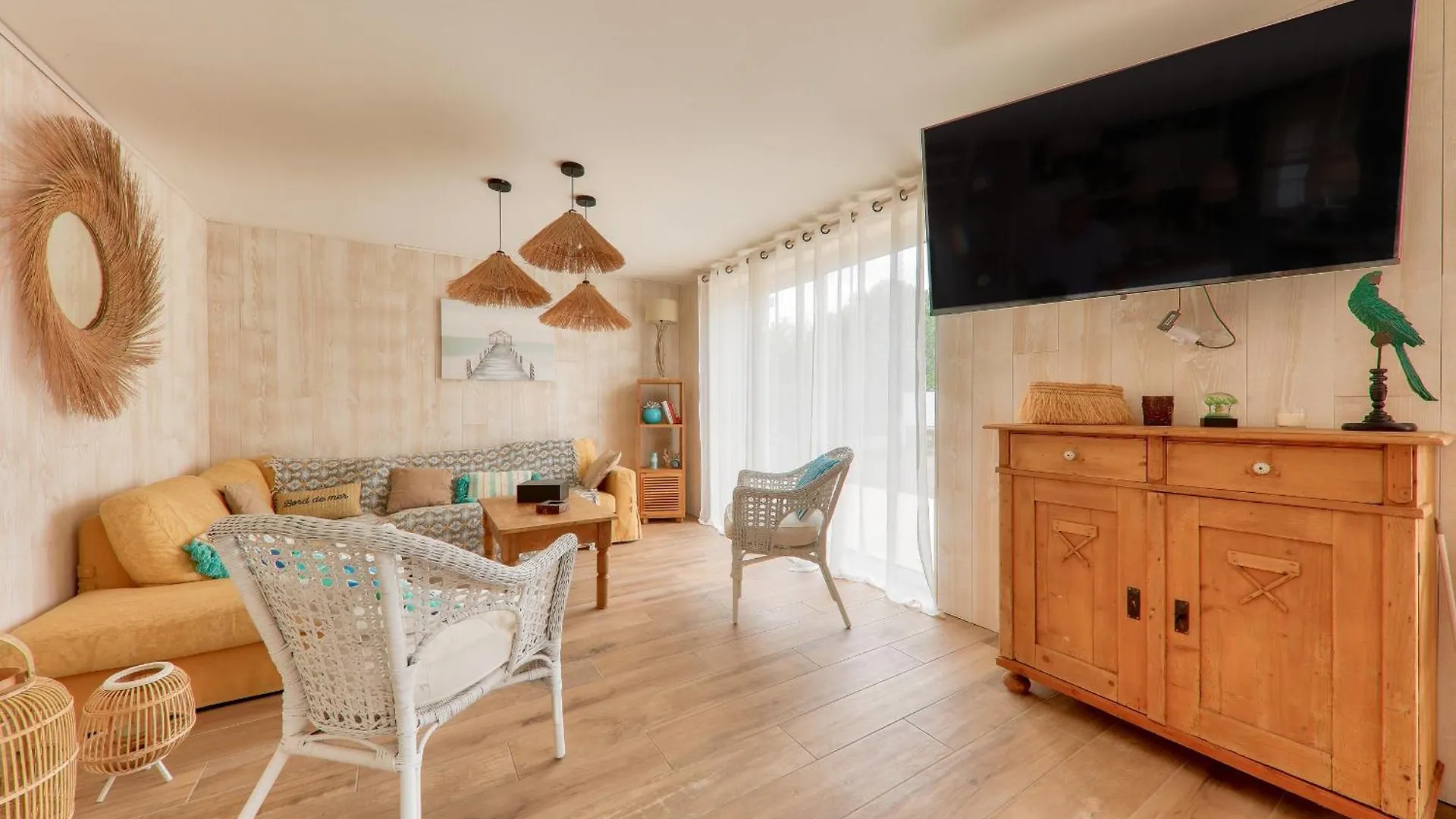 Maison Pour 8 Avec Piscine 500M De La Plage Arradon Holiday home